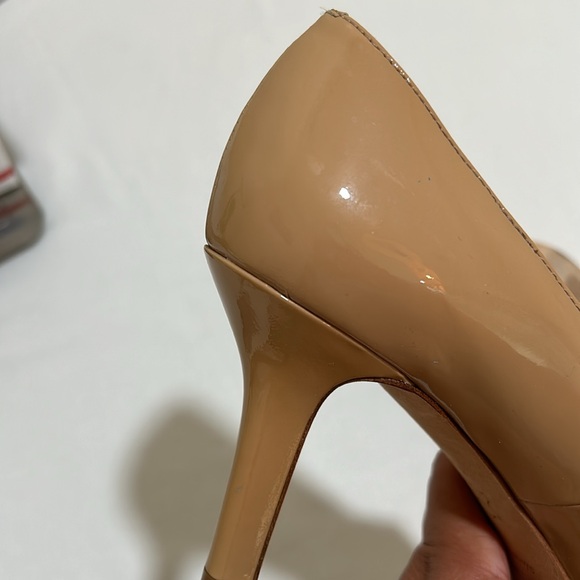 VIA SPIGA WOMEN 3.5”HEEL NUDE PATENT LEATHER SIZE 8.5 - Picture 10 of 12